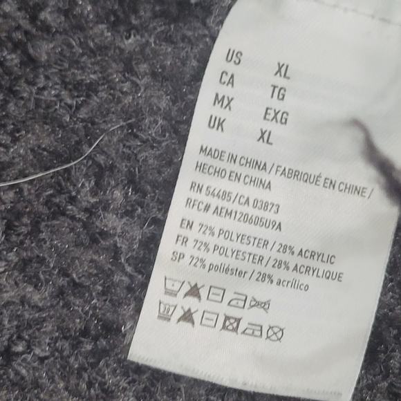 American Eagle Outfitters Gray Fluffy Turtleneck Long Sleeve Distressed Sz XL - Picture 8 of 10